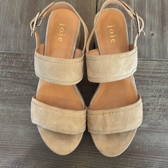 Joie 3” platform tan suede sandals with heel strap and gold buckle. Jute trim. - Picture 7 of 8